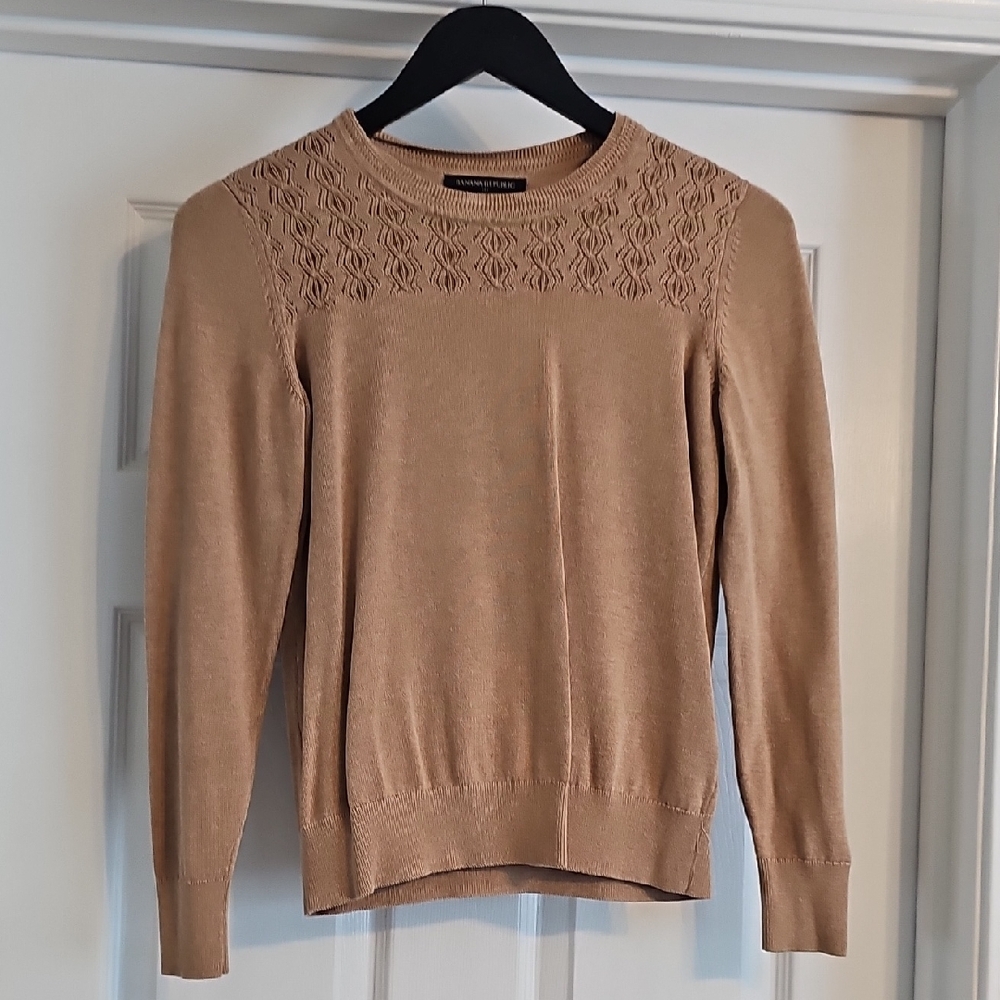 Banana Republic Tan Crew Neck Sweater